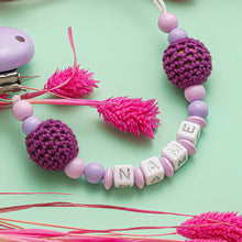 Lade das Bild in den Galerie-Viewer, Schnullerkette mit Name #24