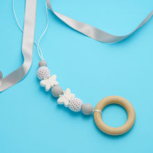 Lade das Bild in den Galerie-Viewer, Babywagenkette - Maxicosi Schmetterling